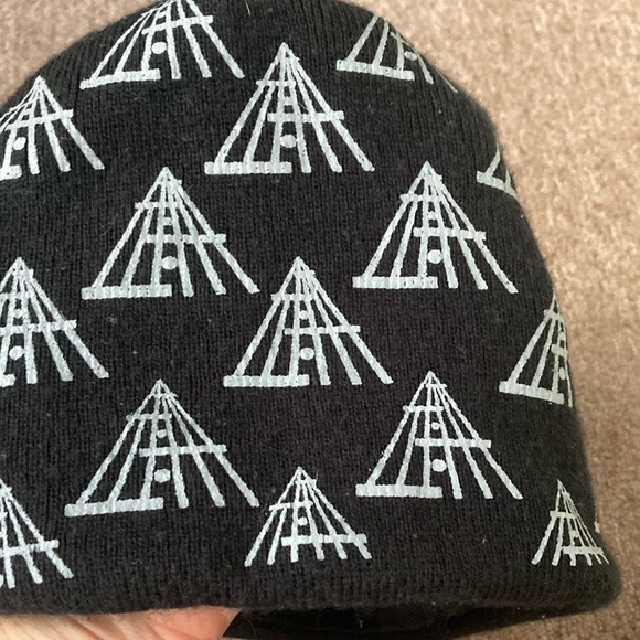 Rock and Roll hall of fame and museum beanie - Picture 3 of 9